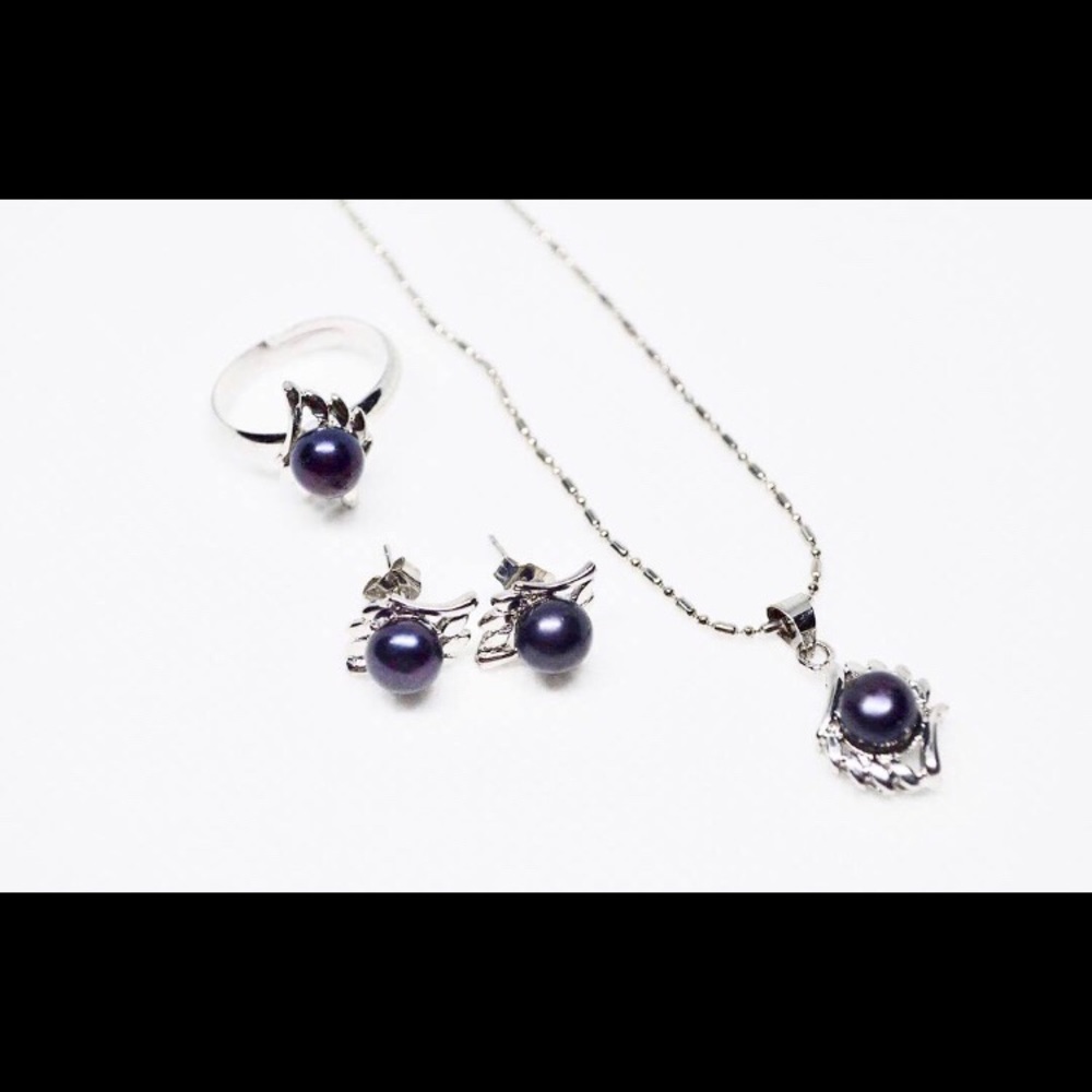Genuine Black Pearl Set